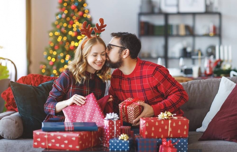 パートナーとのクリスマスの過ごし方 に関する実態調査 既婚女性の49 0 が結婚前後でクリスマスの過ごし方に変化アリ プレゼントの予算は平均14 000円 中には150 000円という方も 令和初のクリスマスを一緒に過ごしたい と思う男性芸能人ランキング 1位は大